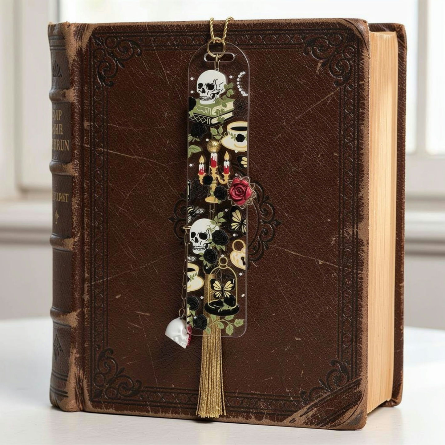 Gothic Bookmark. Dark Academia Bookmark. Skull Bookmark. Gothic Book Lover Bookmark Gift. Skull Bookmark for Readers. Dark Gothic Bookmark