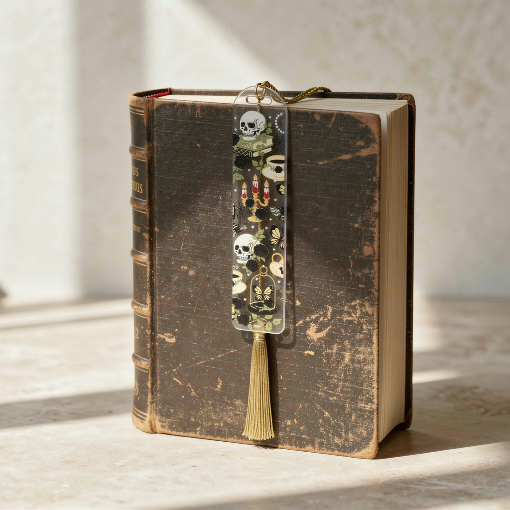 Gothic Bookmark. Dark Academia Bookmark. Skull Bookmark. Gothic Book Lover Bookmark Gift. Skull Bookmark for Readers. Dark Gothic Bookmark