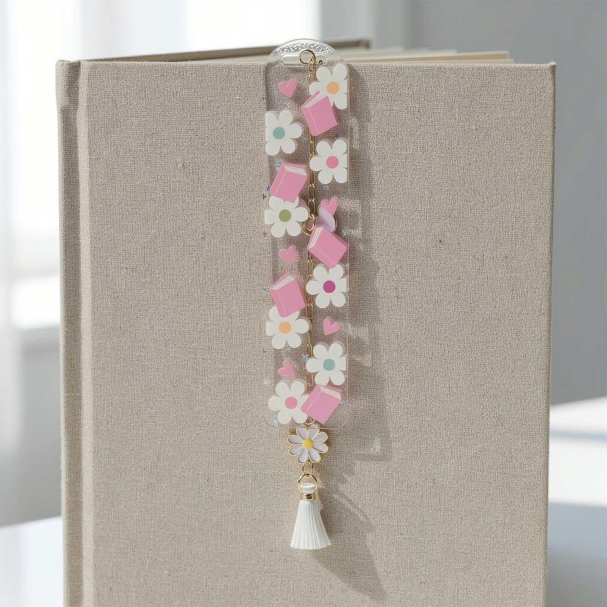Pink Books Bookmark. Floral Book Lover Bookmark. Pink Daisy Bookmark