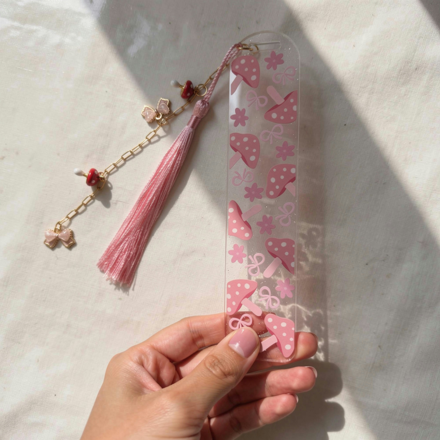 Pink Mushroom Bookmark. Mushroom Acrylic Bookmark. Mushroom Bookmark for Book Lovers. Mushroom Lover Bookmark Gift. Mushrooms Bookmark
